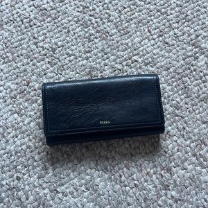 Fossil wallet
